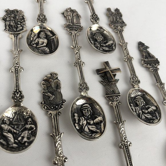 VTG Set of 9 Ornate Demitasse Spoons Figural Repousse Holland S AN 90 - Picture 5 of 9